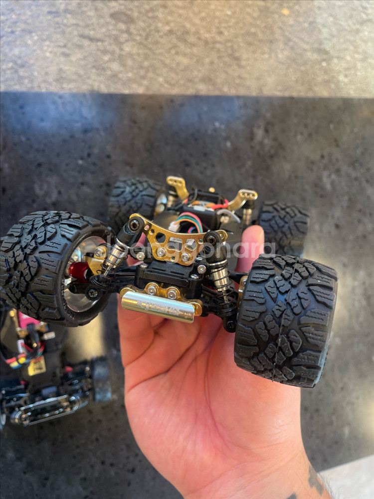 메탈파츠 풀옵션 미니지 버기 2대, 4x4 루비콘 1대 여분부품,충전기 일괄--4