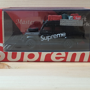 1/64 다이캐스트 마스터 랜드로버 디펜더 110 슈프림