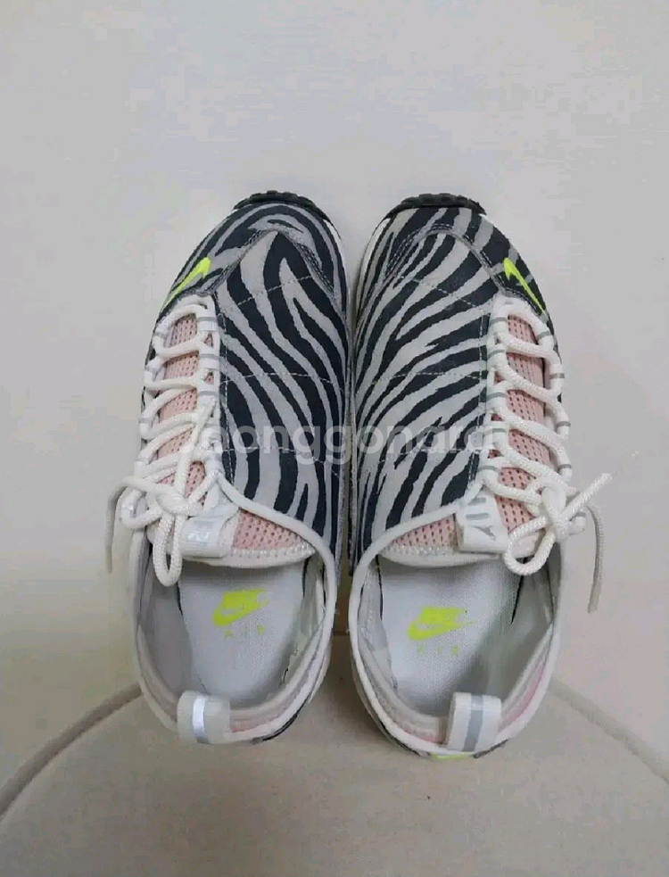 여성 나이키 에어풋스 케이프 운동화 (235)--5