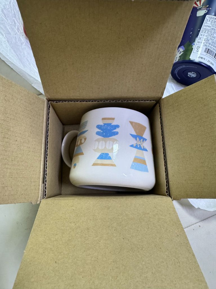 스타벅스 참 텀블러 머큐리 텀블러 미르 밸런타인 블루보틀 글라스 머그 스탠리 베이츠 엘마 주차번호판 드리퍼 보냉백 이미지