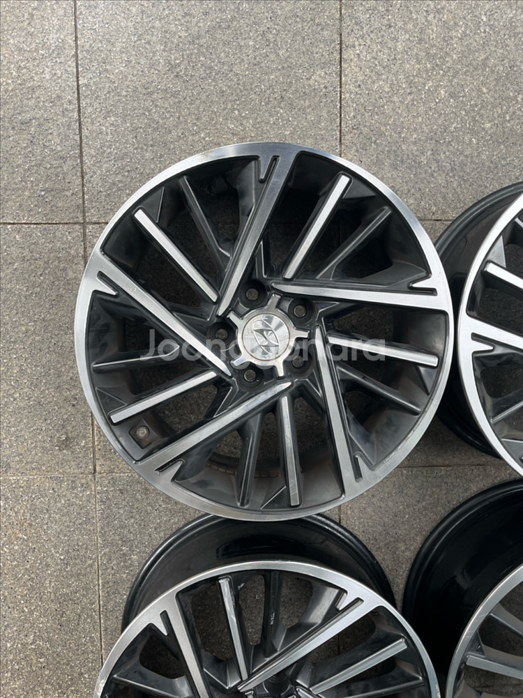 더뉴그랜저ig 17인치 휠 4개--1