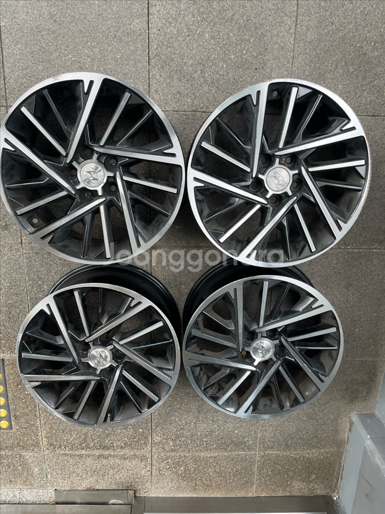 더뉴그랜저ig 17인치 휠 4개--0