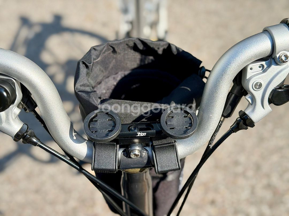 브롬톤 접이식 자전거 M6R 풀옵션 로우라커 프리미엄 단종 색상--4