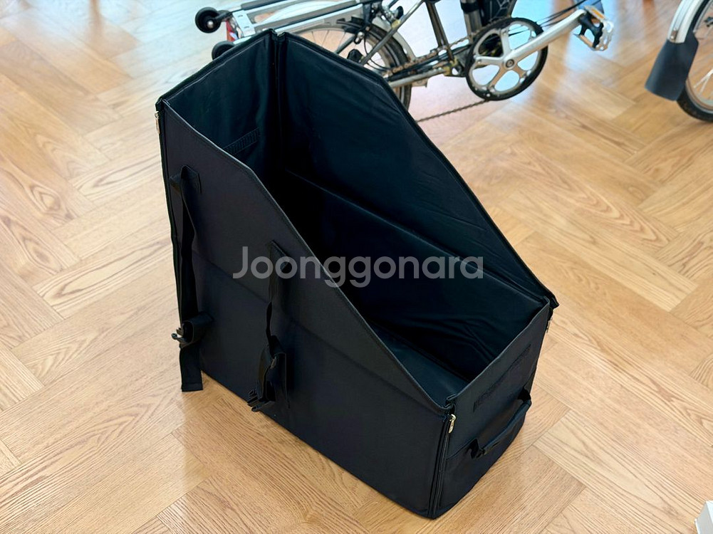 브롬톤 접이식 자전거 M6R 풀옵션 로우라커 프리미엄 단종 색상--9