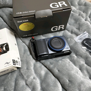 [판매완료] 리코 GR3x 어반에디션 + 픽디자인 클러치