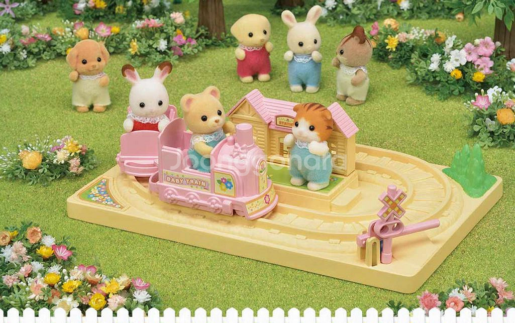 실바니안 곰 쌍둥이 아기와 아기 기차 놀이--4