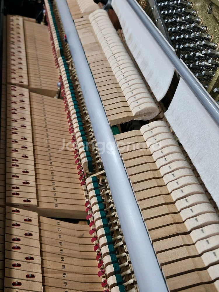 가와이피아노 K-18EA 블랙made in japan--8