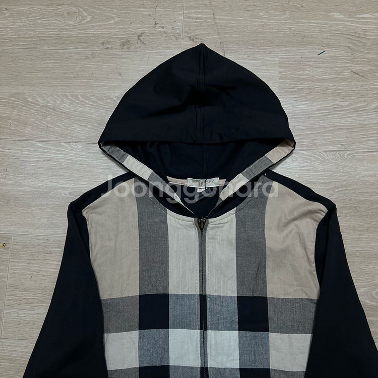 [새상품] 버버리 브릿 여성 캐주얼 노바체크 슬림 후드집업 L/100--1