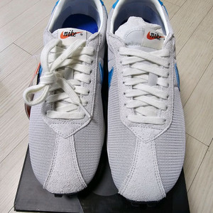 나이키 코르테즈 신발 새상품 사이즈270