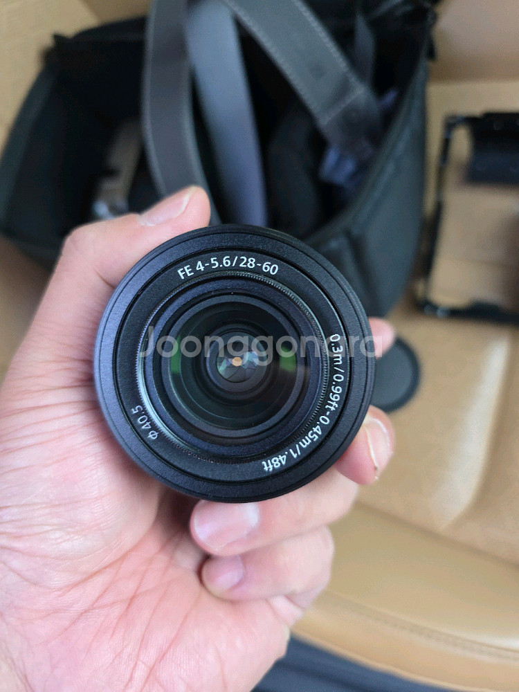 소니 풀프레임 미러리스 A7C 신번들킷 팝니다. 흑갈리 추금+교신도 합니다--9