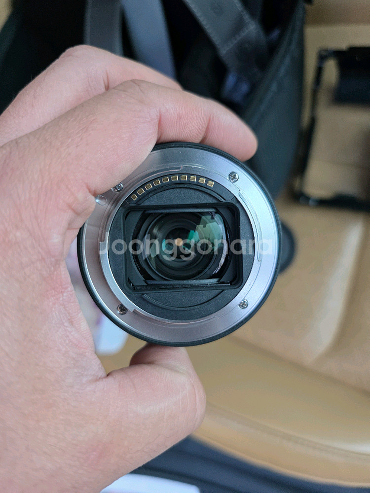 소니 풀프레임 미러리스 A7C 신번들킷 팝니다. 흑갈리 추금+교신도 합니다--8