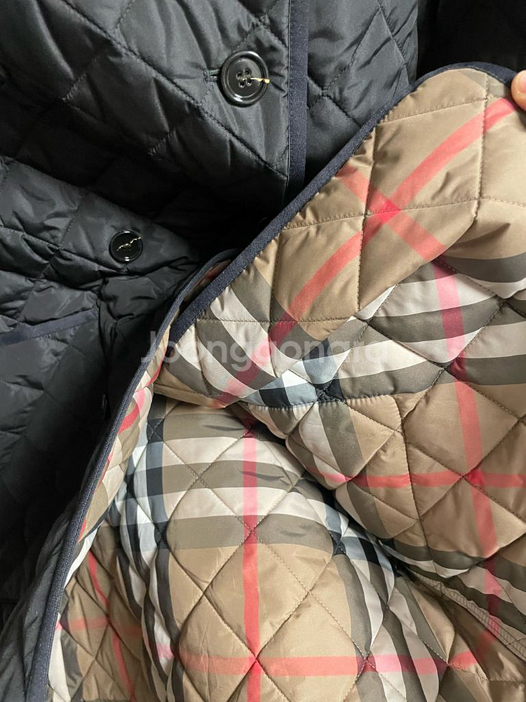 버버리 타이팅 퀼팅자켓 새상품--2
