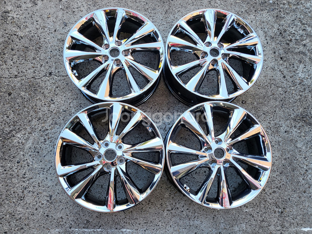 더뉴카니발 19인치 크롬휠 순정휠 중고휠 팝니다--0