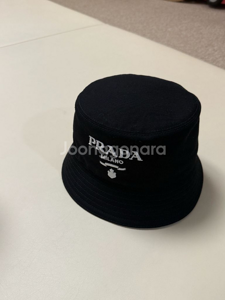 프라다 밀라노 코튼 버킷햇--1