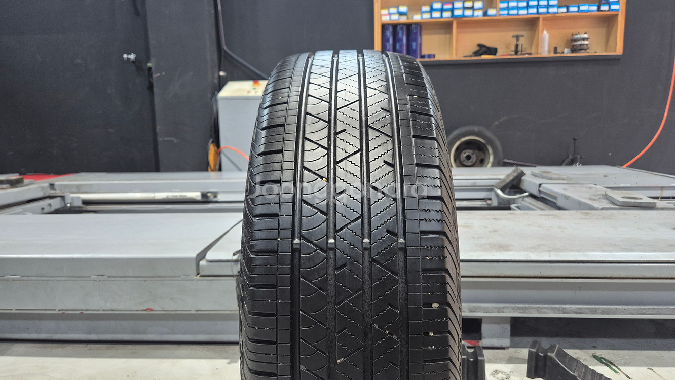 중고 콘티넨탈 타이어 235 60 18 LX스포츠 1본--0