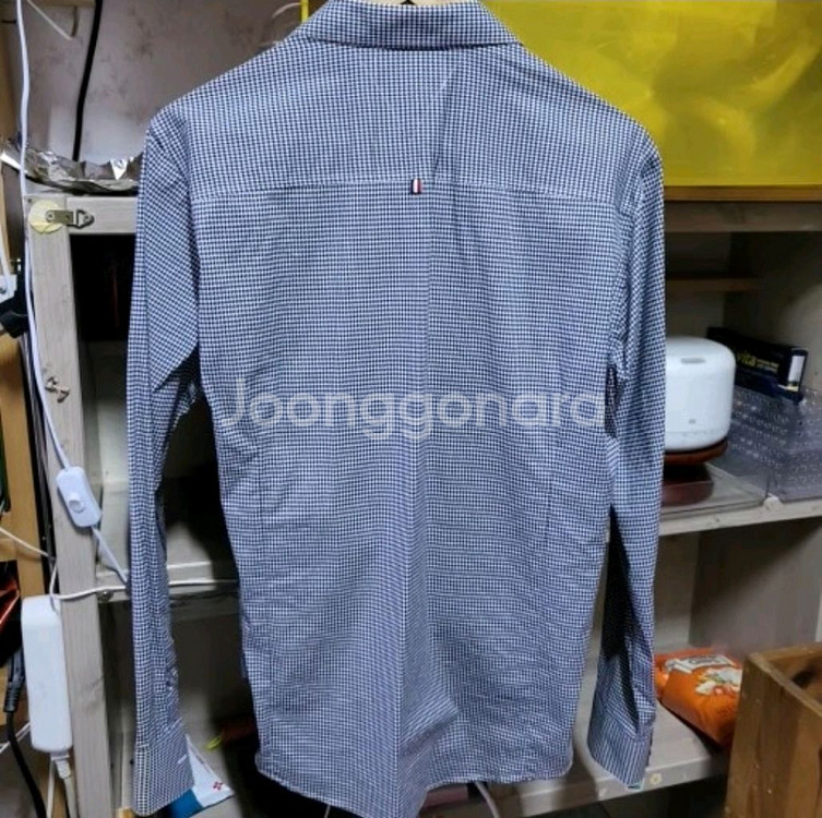 정품 톰브라운 인기 셔츠 1사이즈 미세커피오염에 싸게팜--1