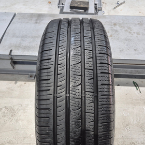 중고 타이어 235 60 18 피렐리 P8FS 1본