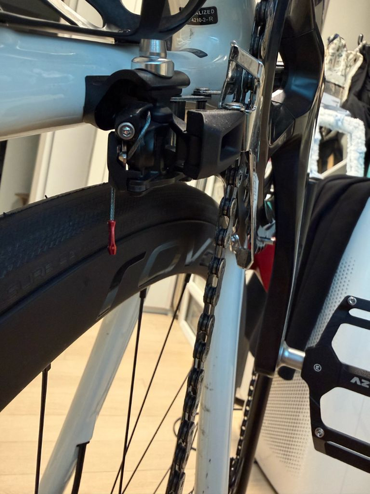 스페셜라이즈드 타막sl7스포츠 풀105 카본 새차 이미지