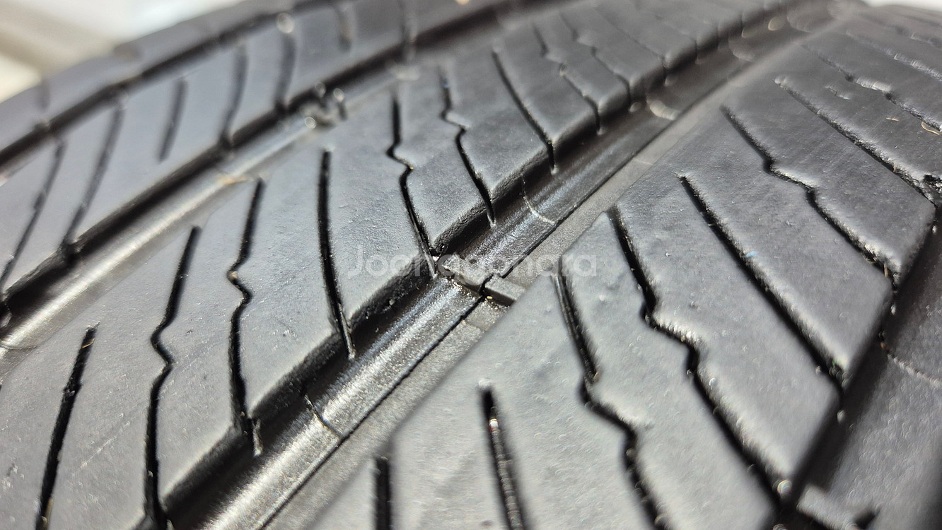 중고 타이어 235 40 19 미쉐린 프라이머시MXM4--1