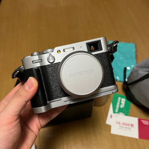 후지필름 X100VI 실버 셔터카운트 300