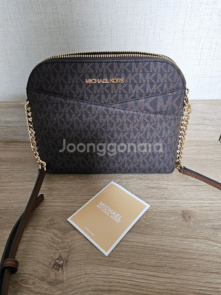 마이클코어스 크로스백 새상품 택포--0