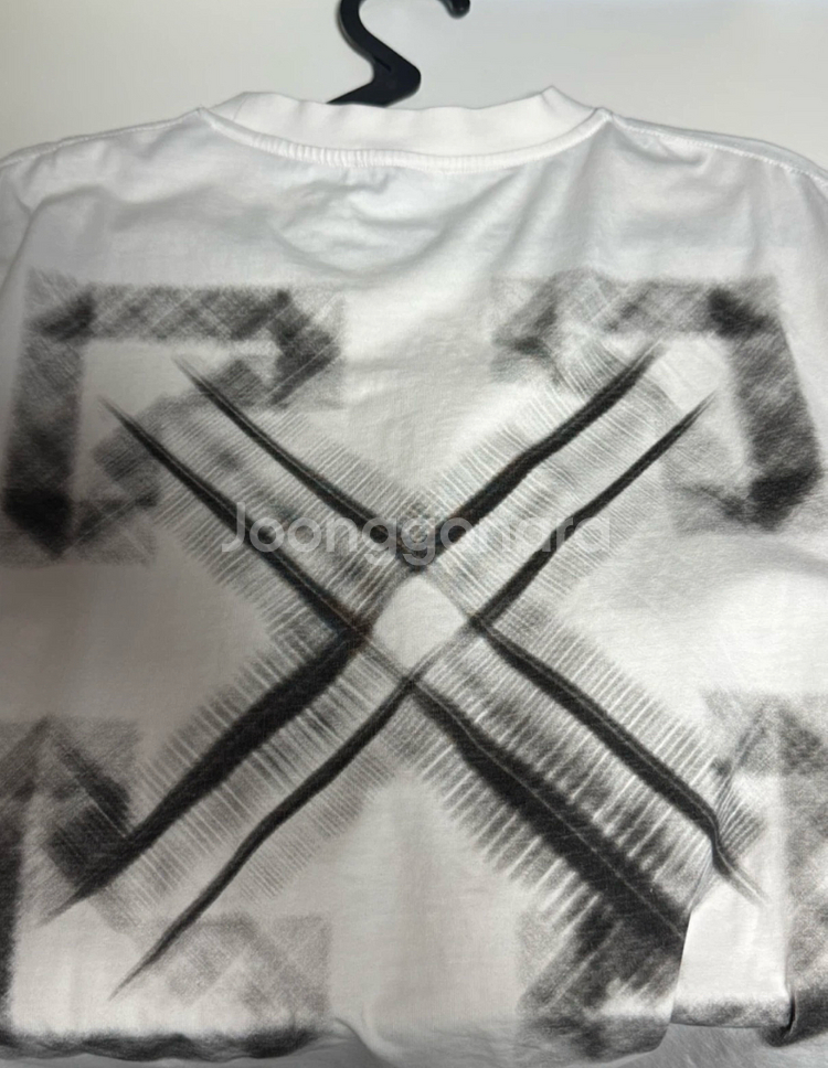 Off-White 화이트 티셔츠 M--1
