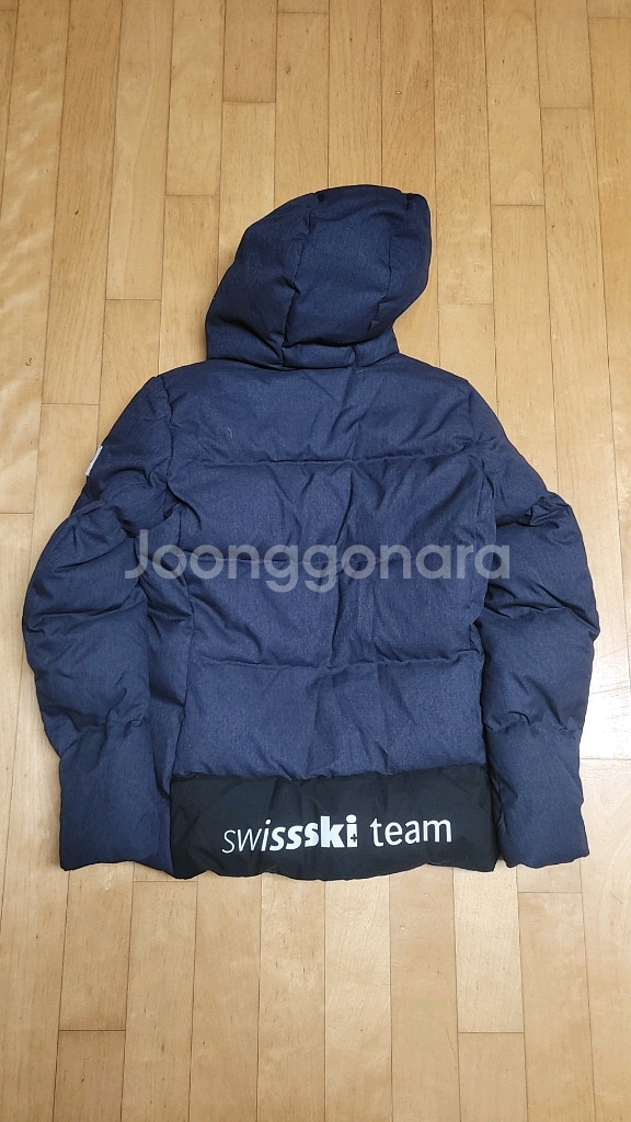 데상트 스위스 스키팀 다운 패딩 점퍼--1