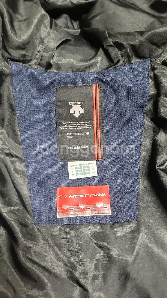 데상트 스위스 스키팀 다운 패딩 점퍼--2