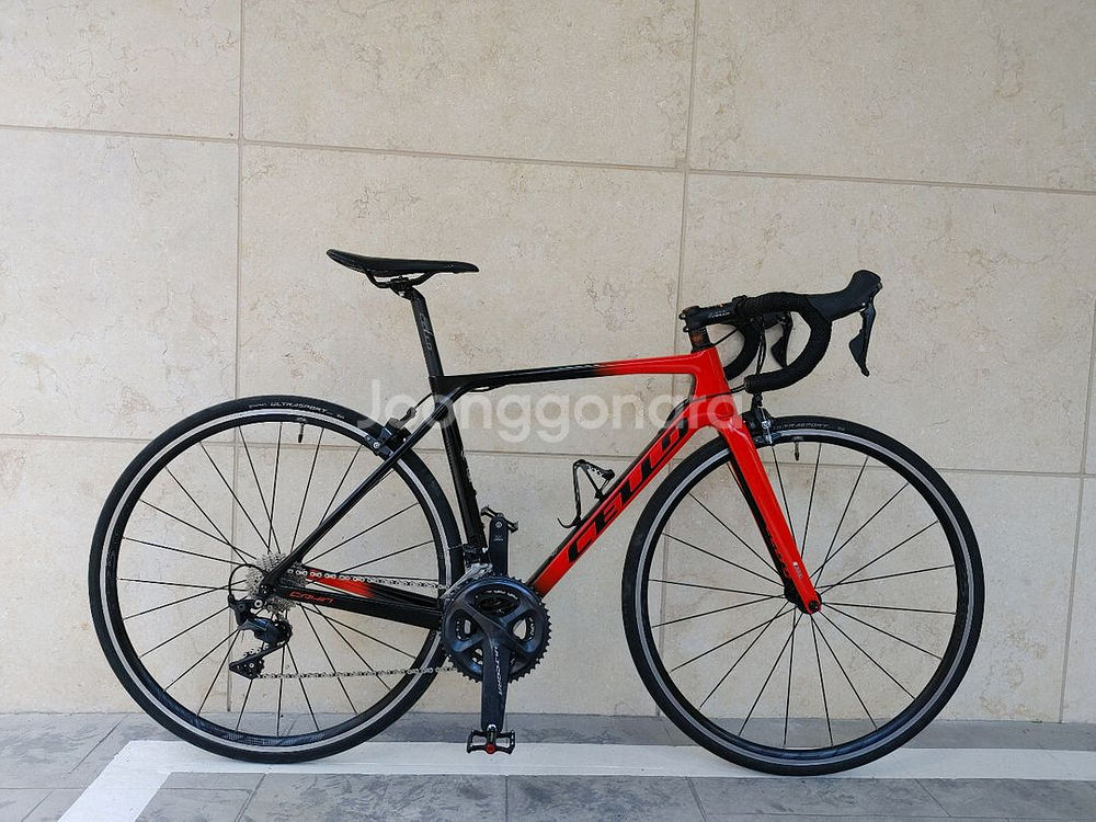 가성비 좋은 20년 첼로 케인s8 풀 울테그라 카본 로드자전거 470사이즈 팔아요.--0