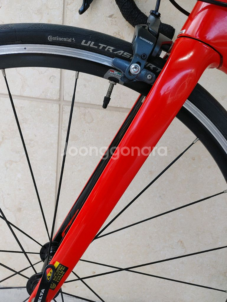 가성비 좋은 20년 첼로 케인s8 풀 울테그라 카본 로드자전거 470사이즈 팔아요.--7