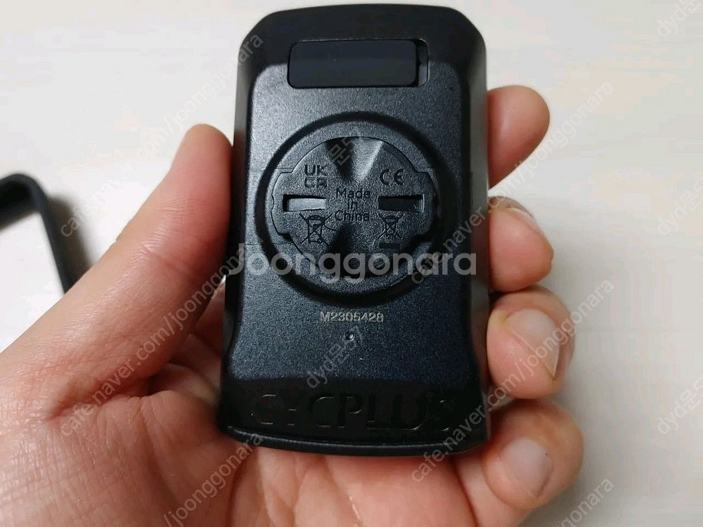 가성비 좋은 CYCPLUS(사이플러스) m1자전거 GPS 속도계 +전용 케이스팝니다. (택포2.5만)**--6