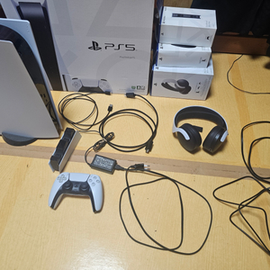 노멀 플스5 1218A (디스크에디션) + 펄스헤드셋 + 듀얼센스 충전거치대