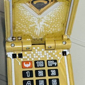 애니멀포스 골드 큐브체인저 팝니다.