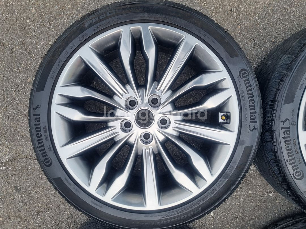 K7프리미엄 19인치 2454019 휠타이어 팝니다--2