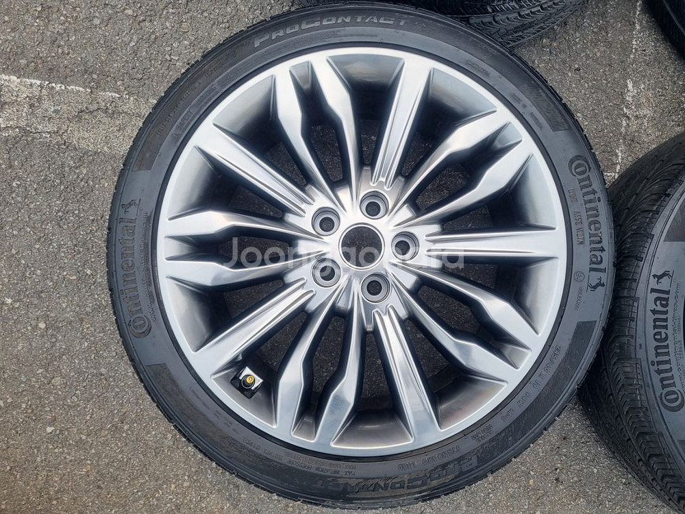 K7프리미엄 19인치 2454019 휠타이어 팝니다--3