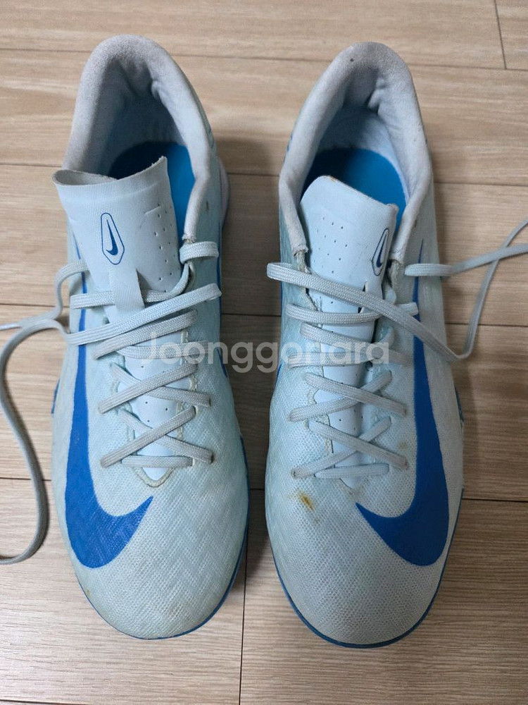 나이키 축구화 250사이즈-택포 25,000원--0