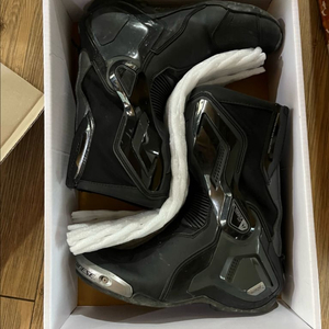 다이네즈 부츠 290 유로45