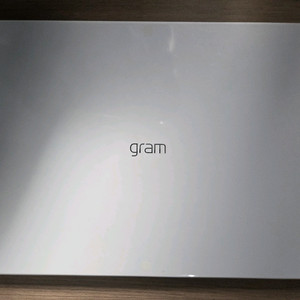 LG전자 2022 그램17 + LG 그램 +view 16MR70 휴대용 모니터 팝니다