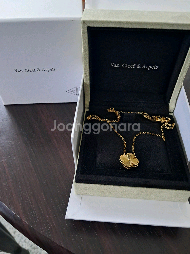 반클리프 앤 아펠 알함브라 목걸이--2