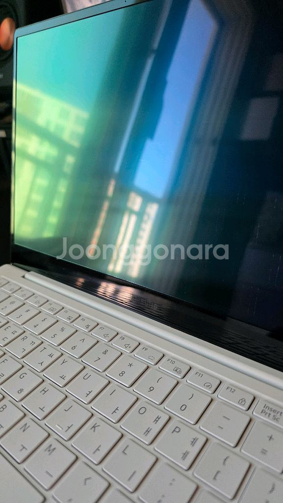 삼성 갤럭시북2 Pro 13인치(무게 870g) 실버 노트북 판매--4