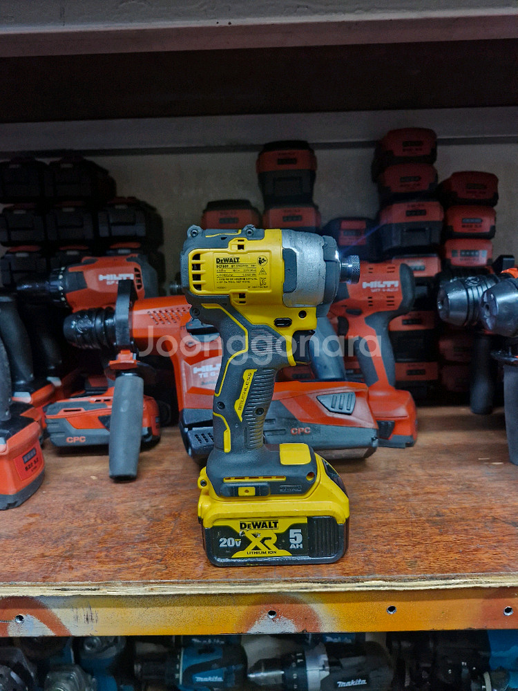 디월트임팩드릴 DCF809 충전임팩드라이버 2025 S급--2