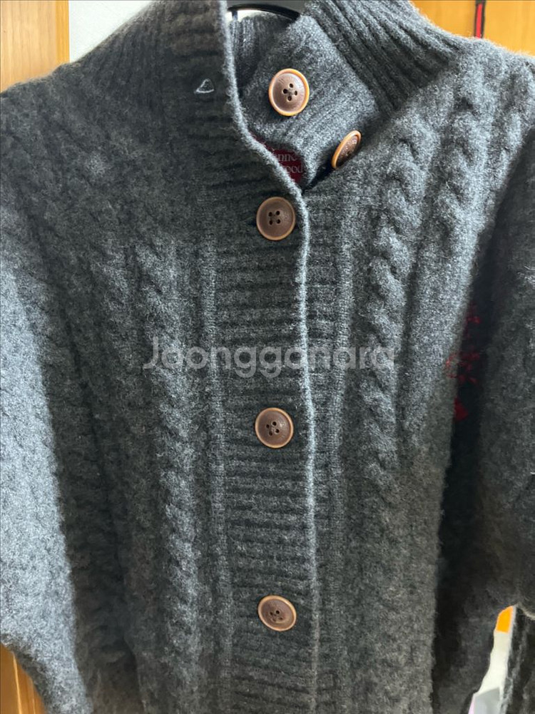 비비안웨스트우드 케이블 니트 가디건--1