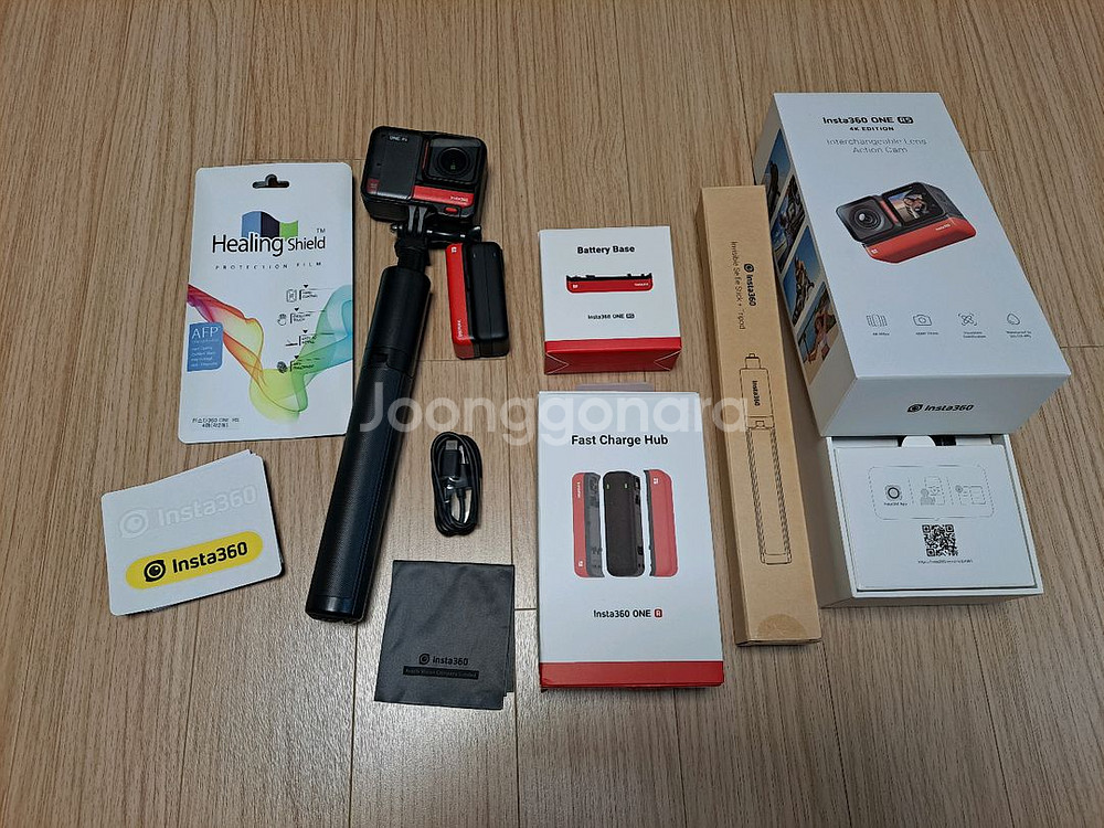 인스타360 원 R3 액션캠 세트--0