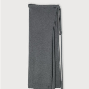 에토스 KNITTED WRAP LONG SKIRT