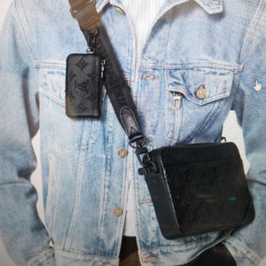 루시비통 듀오 메신저백팝니다