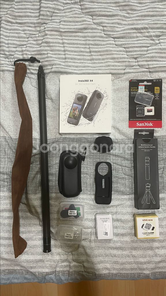 (새제품)인스타360 X4 액션캠 세트,추가 액세서리--0