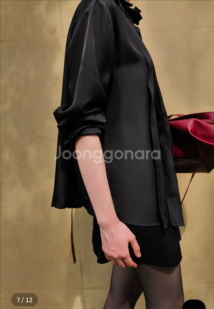 orr 오르 플리츠 러플 블라우스 블랙 s 새상품--3