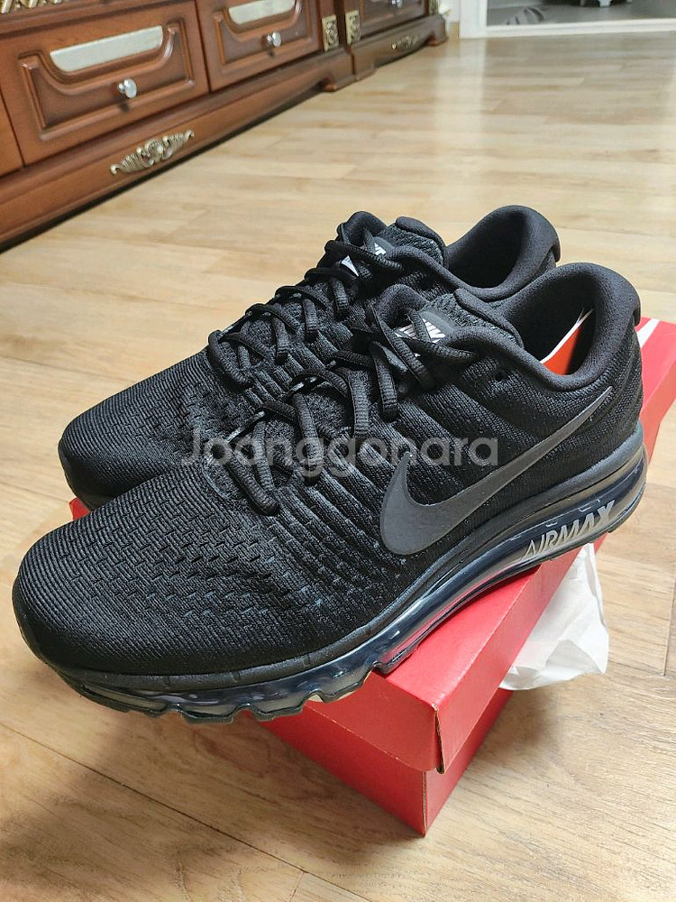 나이키 에어맥스 2017 블랙 280(새제품)--0