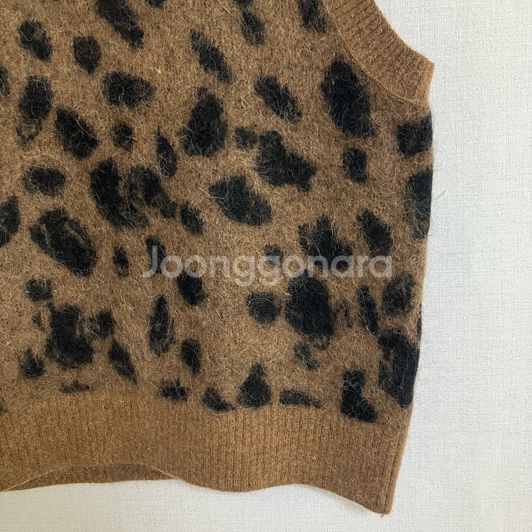 COS 코스 브라운 레오파드 니트 조끼--2