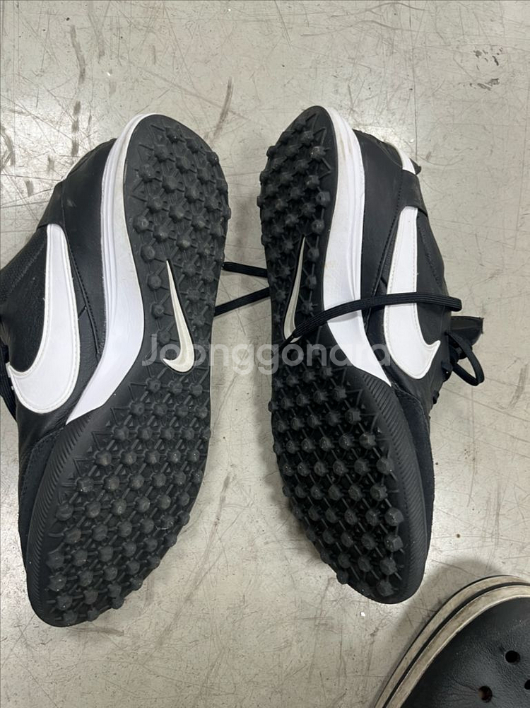 나이키 프리미어 풋살화 280 사이즈--1